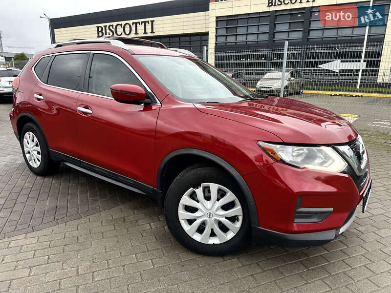 Позашляховик / Кросовер Nissan Rogue 2017 в Львові