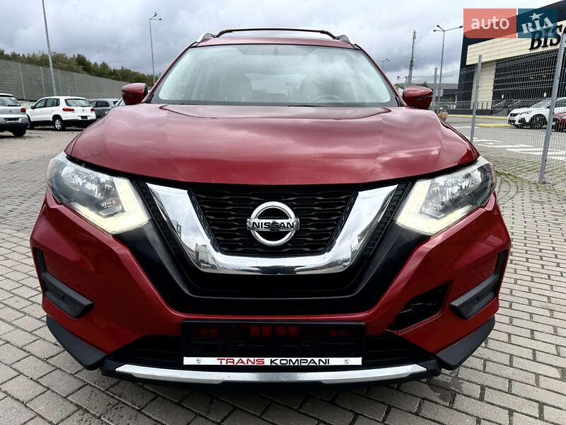 Позашляховик / Кросовер Nissan Rogue 2017 в Львові