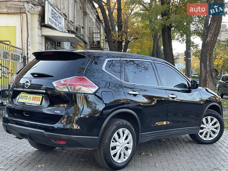 Позашляховик / Кросовер Nissan Rogue 2014 в Миколаєві