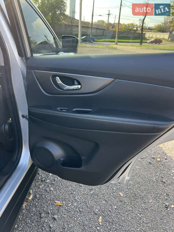 Внедорожник / Кроссовер Nissan Rogue 2015 в Кривом Роге фото 35 Внедорожник / Кроссовер Nissan Rogue 2015 в Кривом Роге