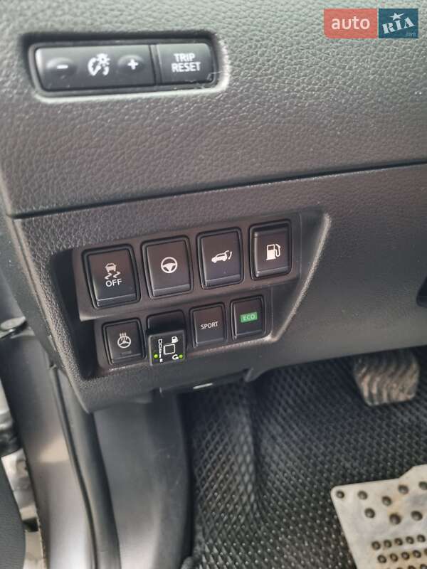 Внедорожник / Кроссовер Nissan Rogue 2018 в Харькове