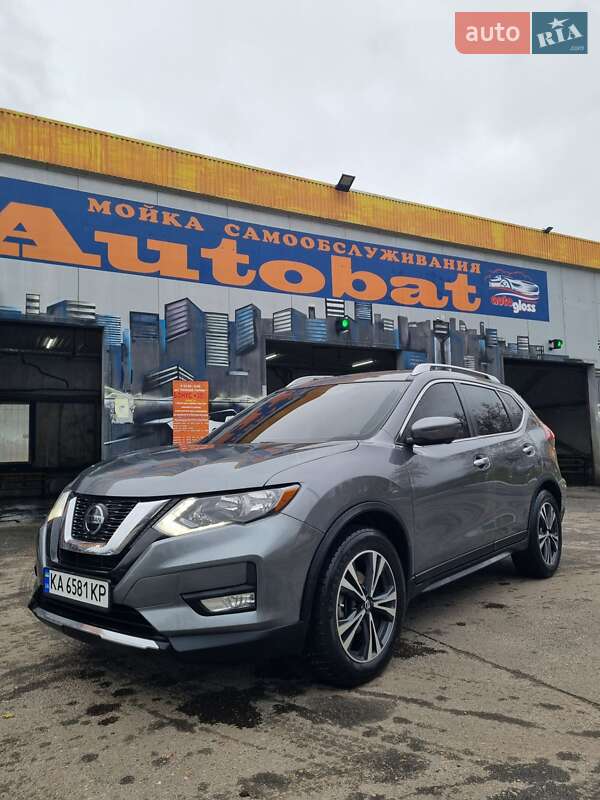 Внедорожник / Кроссовер Nissan Rogue 2018 в Харькове