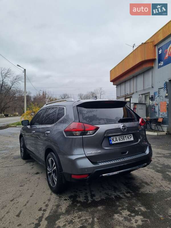 Внедорожник / Кроссовер Nissan Rogue 2018 в Харькове