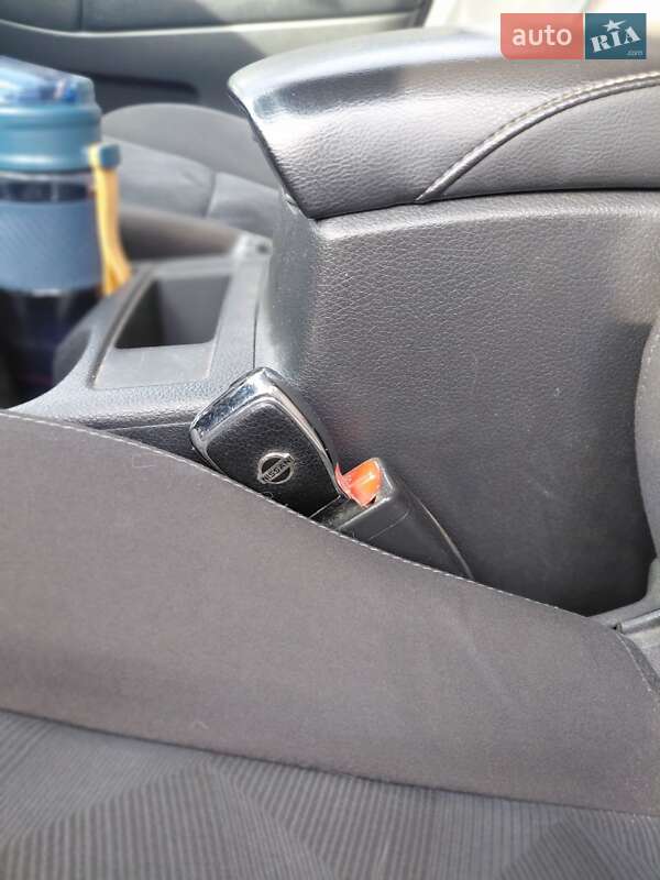 Внедорожник / Кроссовер Nissan Rogue 2015 в Бердичеве фото 37 Внедорожник / Кроссовер Nissan Rogue 2015 в Бердичеве