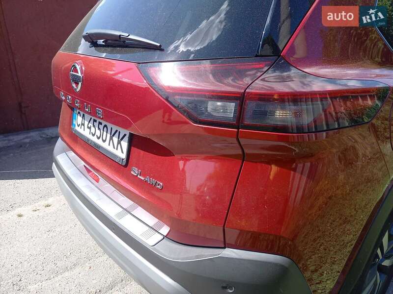 Внедорожник / Кроссовер Nissan Rogue 2020 в Черкассах