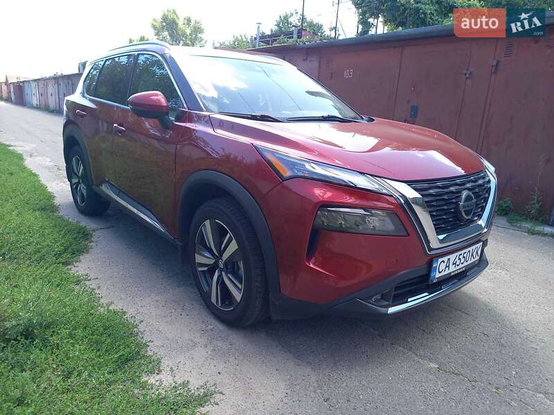 Внедорожник / Кроссовер Nissan Rogue 2020 в Черкассах