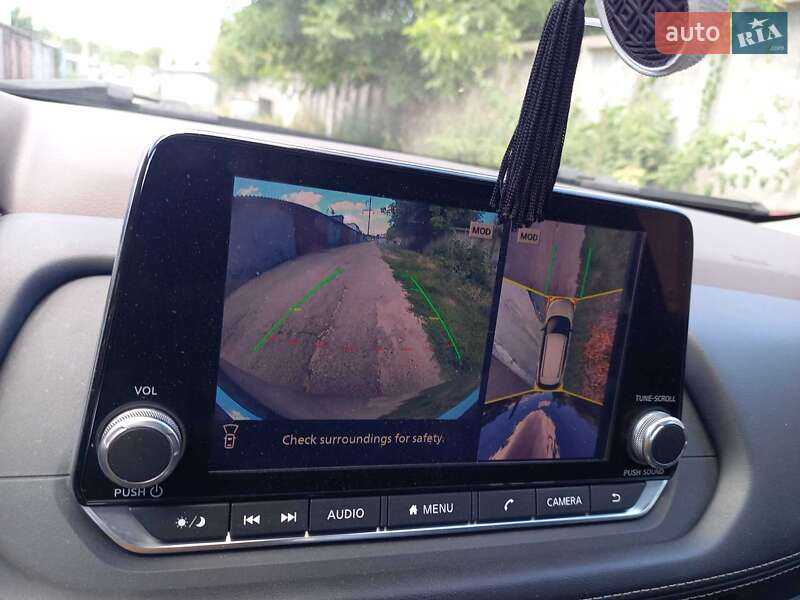 Внедорожник / Кроссовер Nissan Rogue 2020 в Черкассах