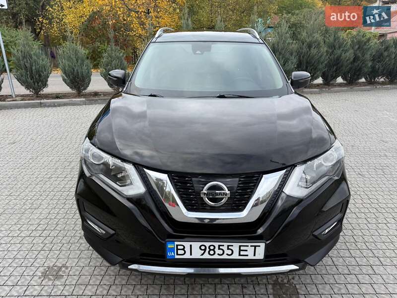 Позашляховик / Кросовер Nissan Rogue 2019 в Полтаві