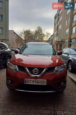 Внедорожник / Кроссовер Nissan Rogue 2016 в Ивано-Франковске
