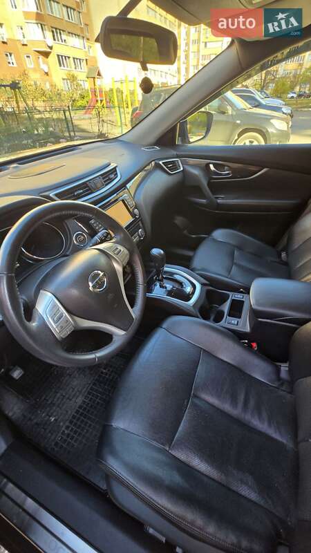 Внедорожник / Кроссовер Nissan Rogue 2015 в Киеве