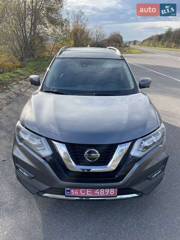 Внедорожник / Кроссовер Nissan Rogue 2019 в Бродах