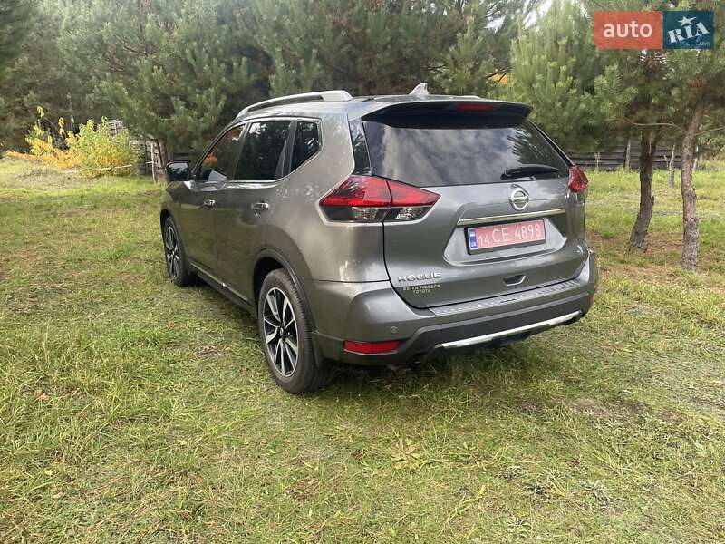 Внедорожник / Кроссовер Nissan Rogue 2019 в Бродах
