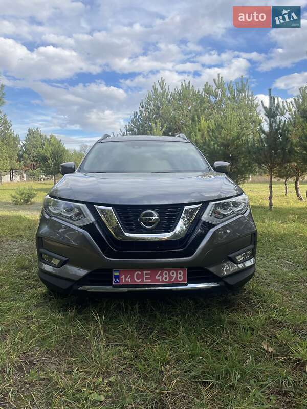 Внедорожник / Кроссовер Nissan Rogue 2019 в Бродах