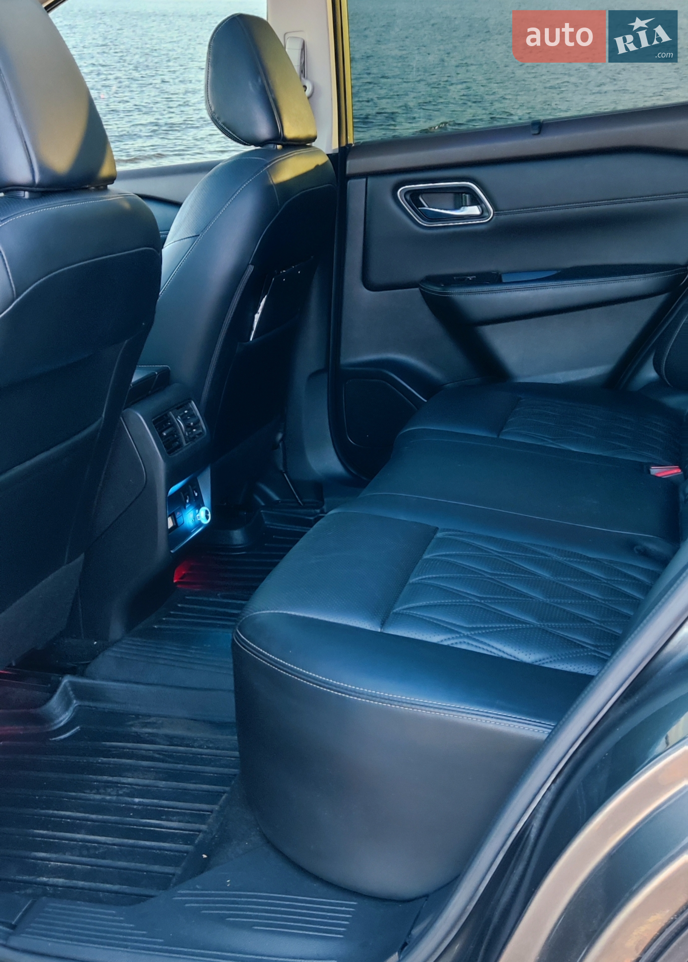 2022 Nissan Rogue - мініатюра 16