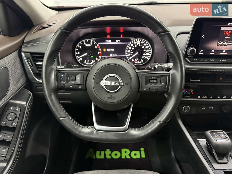 Внедорожник / Кроссовер Nissan Rogue 2022 в Одессе