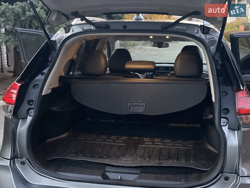 Внедорожник / Кроссовер Nissan Rogue 2016 в Днепре фото 36 Внедорожник / Кроссовер Nissan Rogue 2016 в Днепре