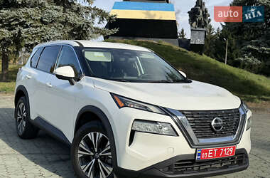 Позашляховик / Кросовер Nissan Rogue 2021 в Дубні