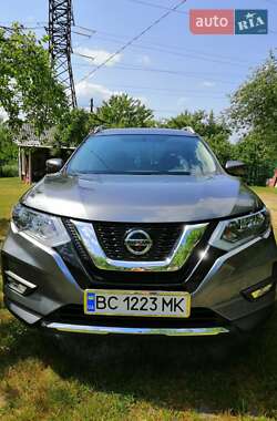 Позашляховик / Кросовер Nissan Rogue 2018 в Львові