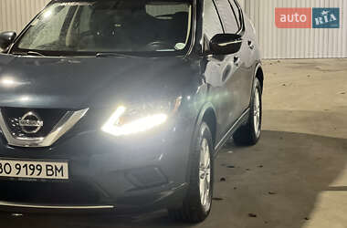 Позашляховик / Кросовер Nissan Rogue 2015 в Рівному