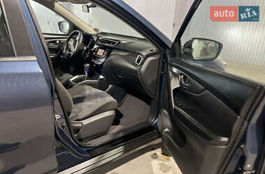 Позашляховик / Кросовер Nissan Rogue 2015 в Рівному