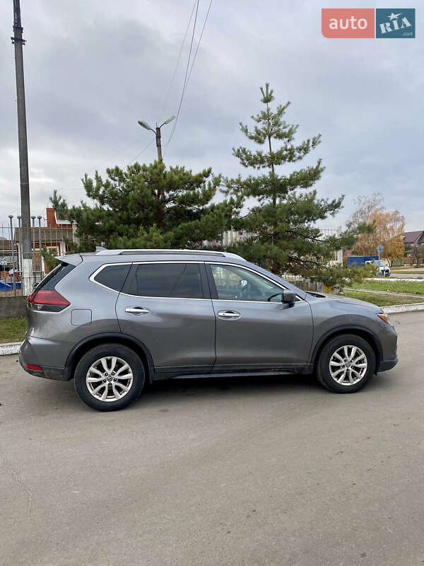 Внедорожник / Кроссовер Nissan Rogue 2018 в Лубнах