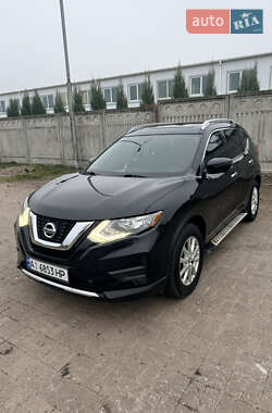 Внедорожник / Кроссовер Nissan Rogue 2016 в Киеве