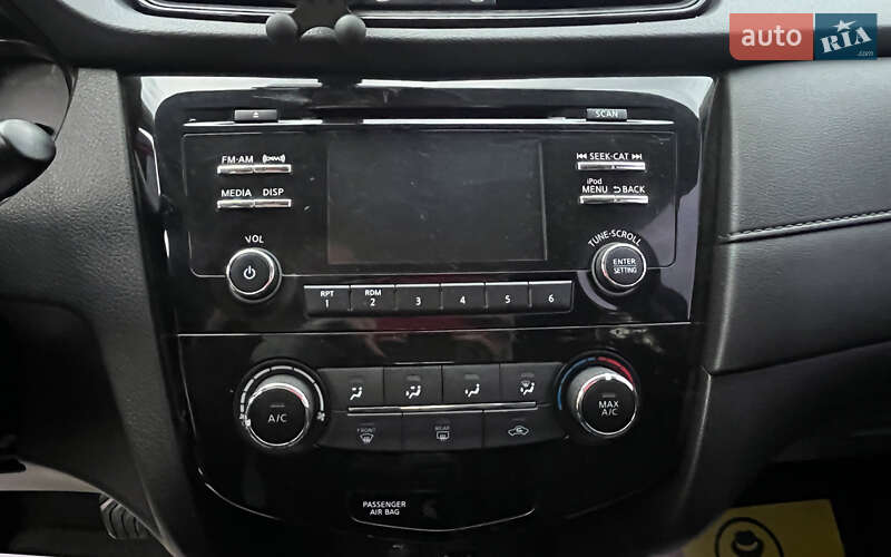 Внедорожник / Кроссовер Nissan Rogue 2017 в Коломые