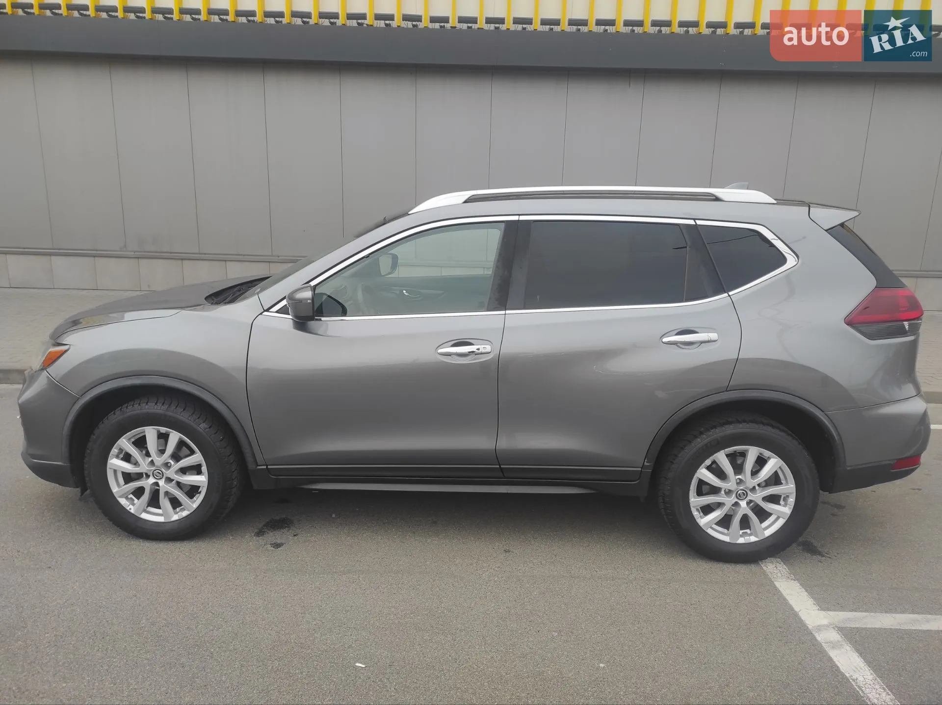 2018 Nissan Rogue - мініатюра 9