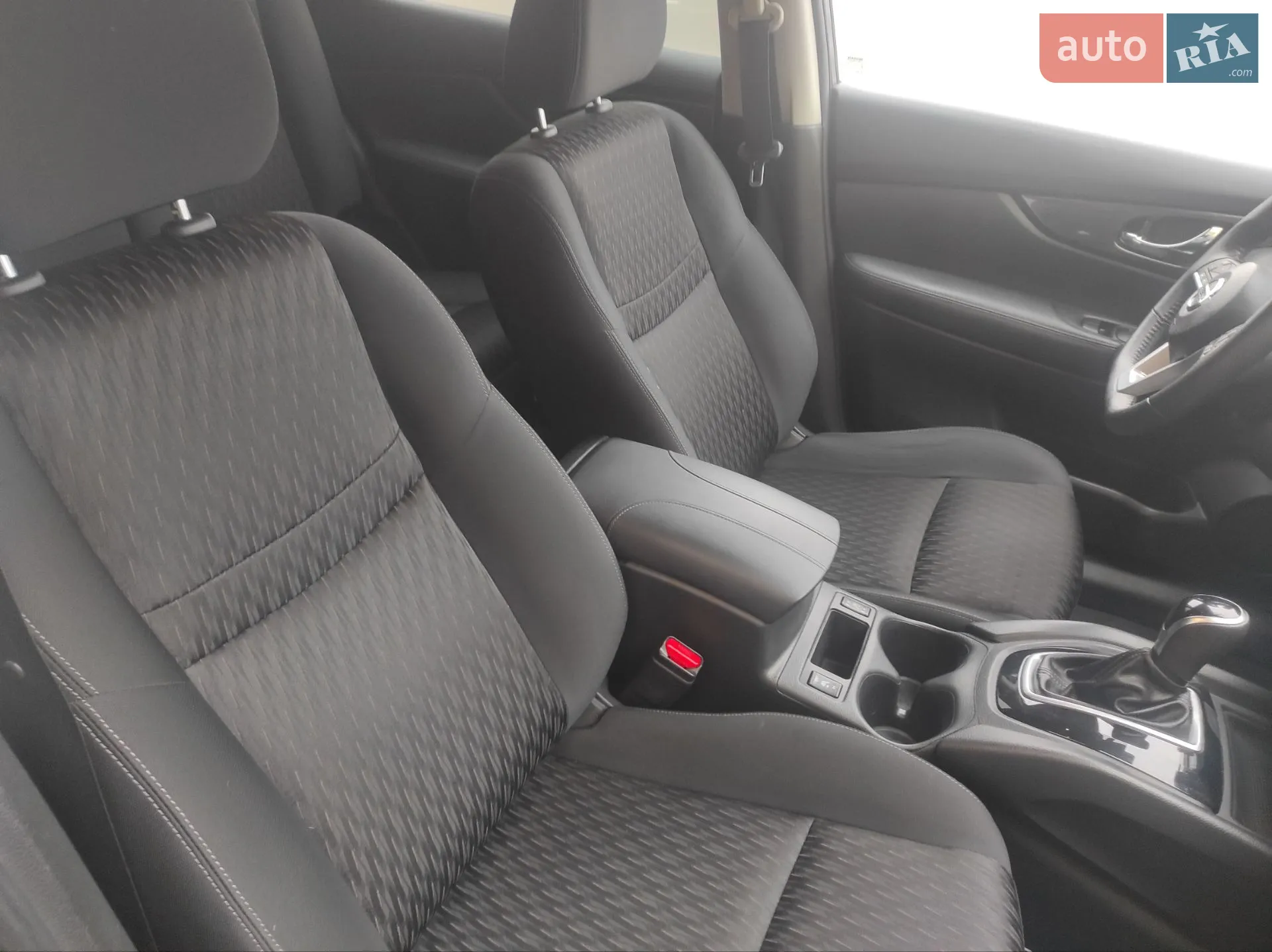 2018 Nissan Rogue - мініатюра 14