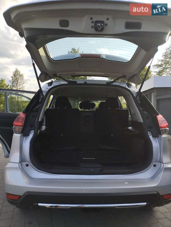 Позашляховик / Кросовер Nissan Rogue 2020 в Івано-Франківську