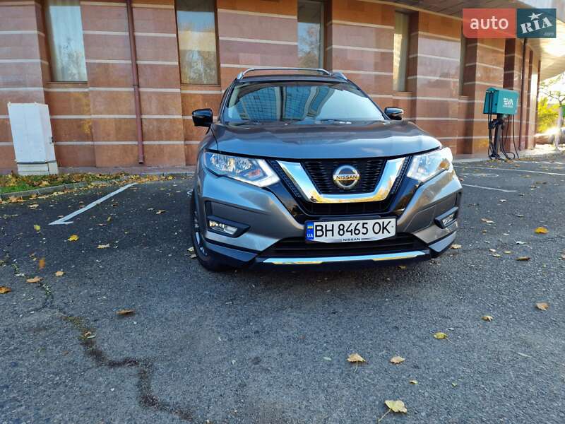 Позашляховик / Кросовер Nissan Rogue 2018 в Одесі