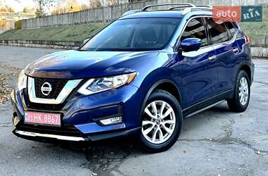Внедорожник / Кроссовер Nissan Rogue 2017 в Запорожье