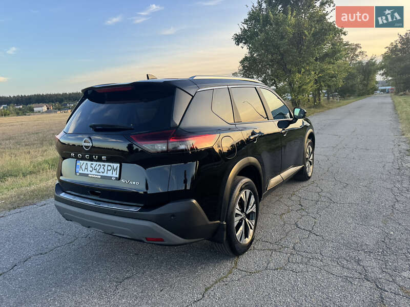 Внедорожник / Кроссовер Nissan Rogue 2022 в Киеве