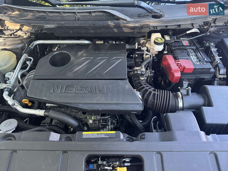 Внедорожник / Кроссовер Nissan Rogue 2022 в Киеве