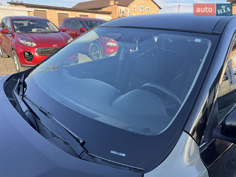 Позашляховик / Кросовер Nissan Rogue 2017 в Луцьку