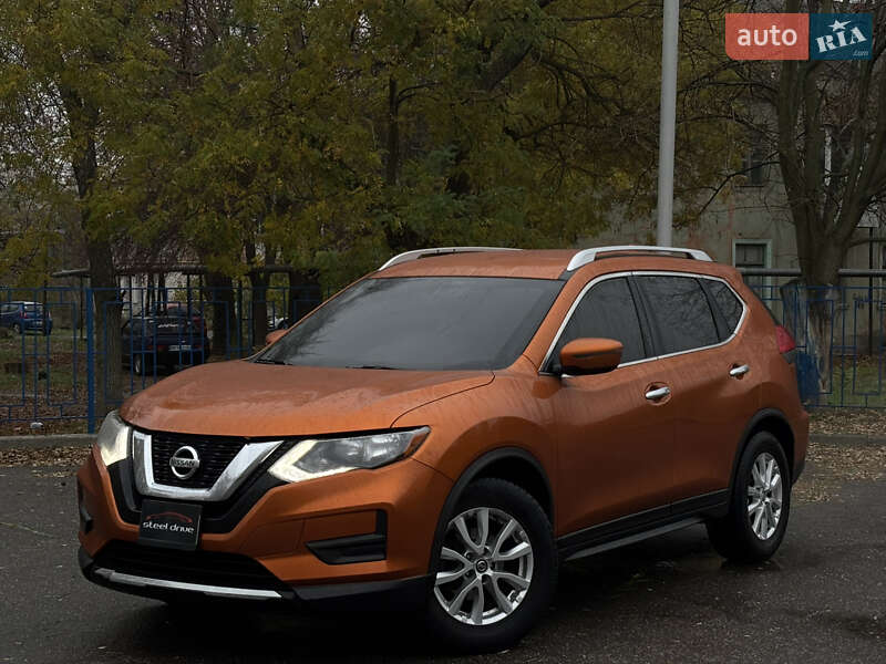Позашляховик / Кросовер Nissan Rogue 2016 в Миколаєві