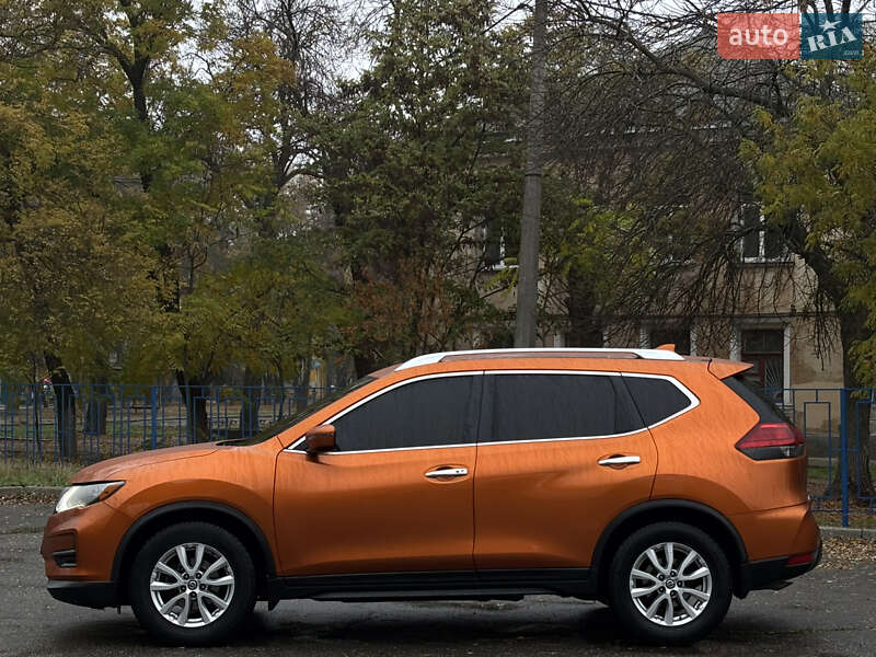 Позашляховик / Кросовер Nissan Rogue 2016 в Миколаєві