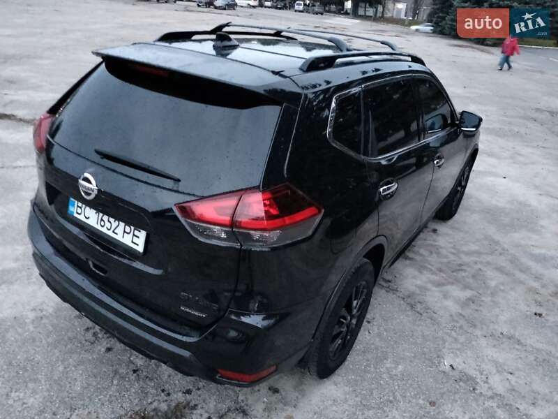 Внедорожник / Кроссовер Nissan Rogue 2018 в Харькове