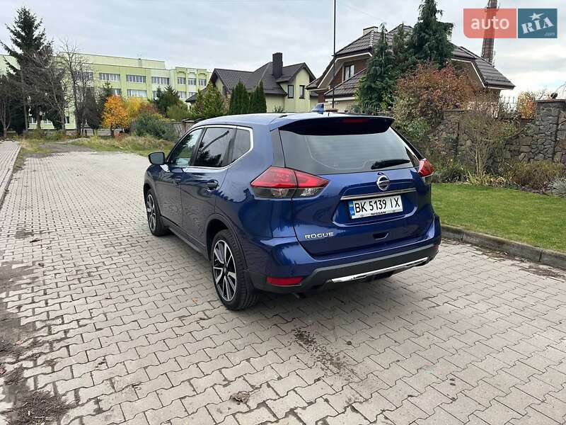 Внедорожник / Кроссовер Nissan Rogue 2020 в Ровно