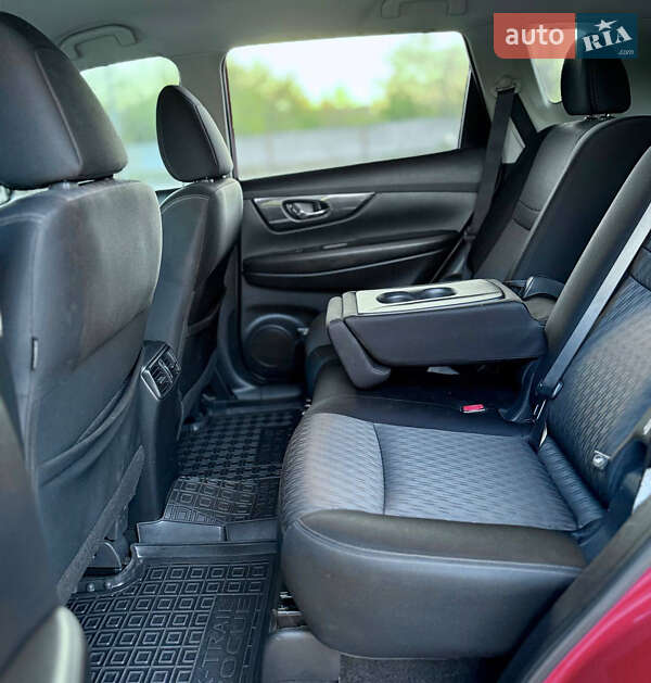 Внедорожник / Кроссовер Nissan Rogue 2016 в Днепре фото 14 Внедорожник / Кроссовер Nissan Rogue 2016 в Днепре