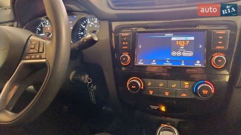 Внедорожник / Кроссовер Nissan Rogue 2019 в Ровно