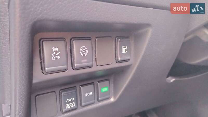 Внедорожник / Кроссовер Nissan Rogue 2019 в Ровно