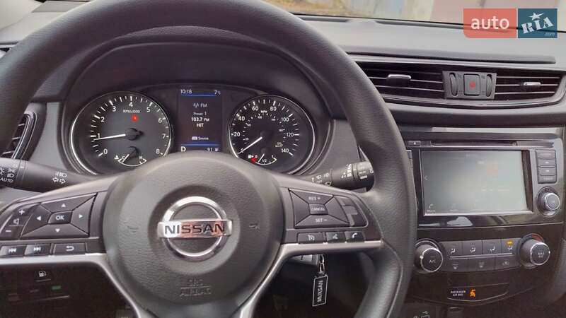 Внедорожник / Кроссовер Nissan Rogue 2019 в Ровно