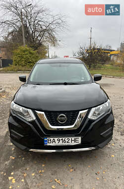 Позашляховик / Кросовер Nissan Rogue 2018 в Олександрії