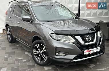 Внедорожник / Кроссовер Nissan Rogue 2018 в Киеве