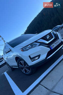 Внедорожник / Кроссовер Nissan Rogue 2019 в Глухове