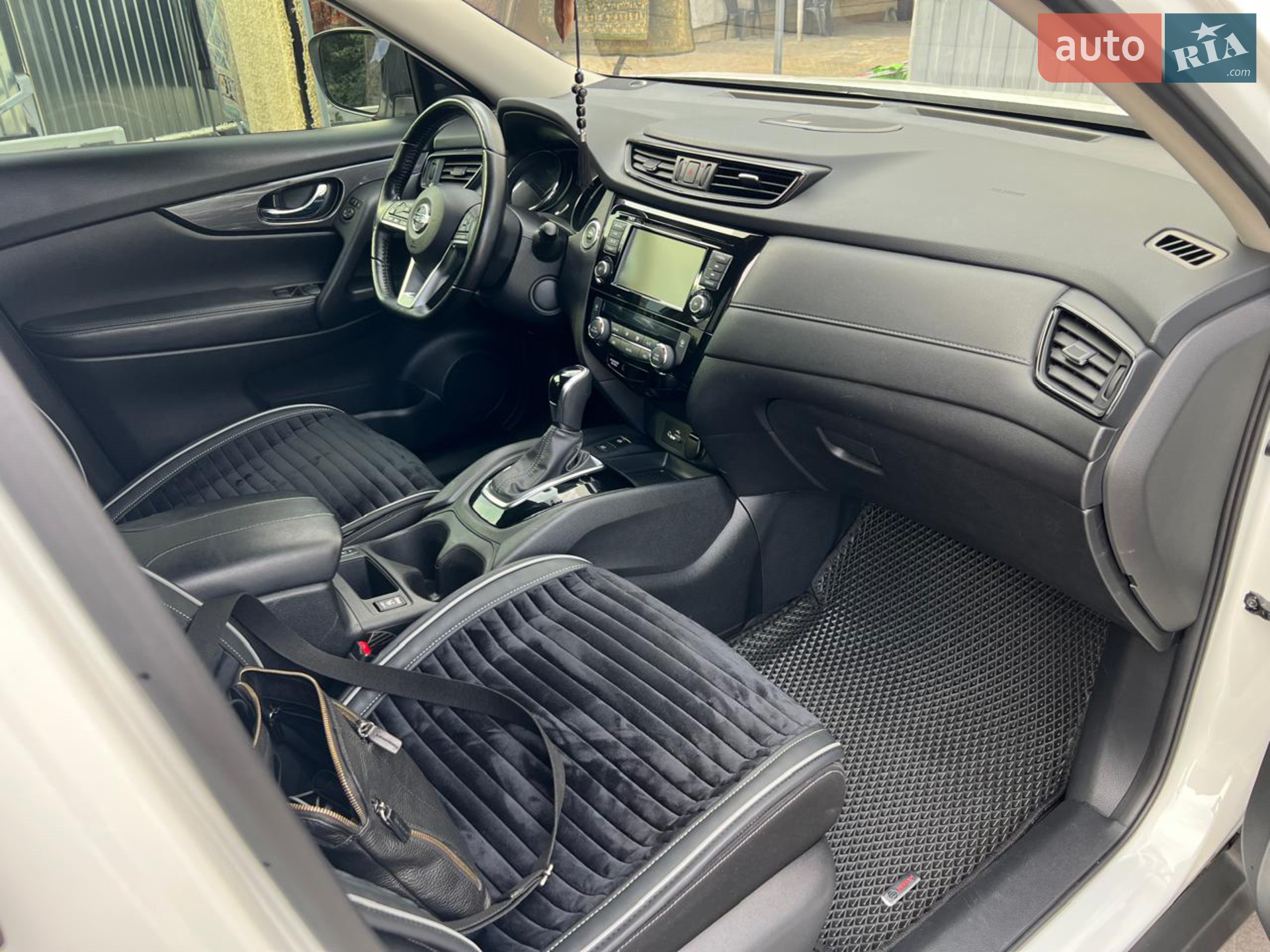 2019 Nissan Rogue - мініатюра 9