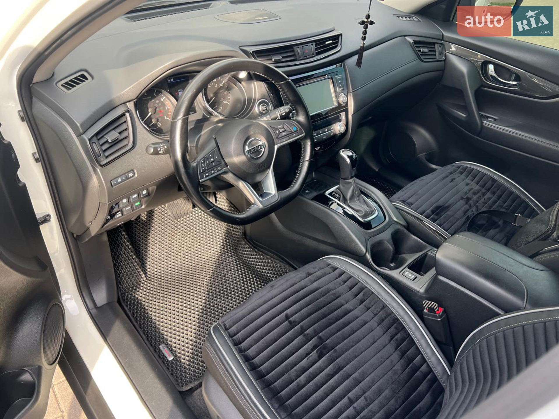 2019 Nissan Rogue - мініатюра 8