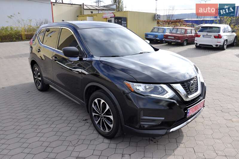 Позашляховик / Кросовер Nissan Rogue 2018 в Львові фото 4 Позашляховик / Кросовер Nissan Rogue 2018 в Львові