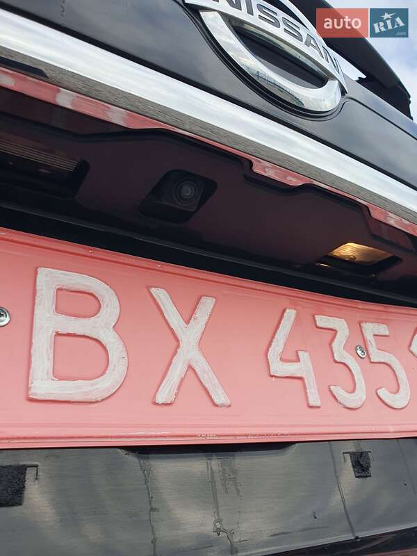 Позашляховик / Кросовер Nissan Rogue 2016 в Березному